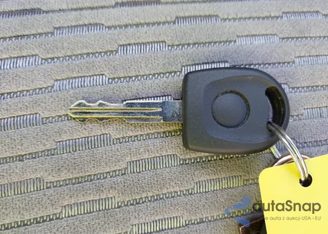 2005 Subaru Forester 2.5Xs z USA, uszkodzony, nr VIN JF1SG65625H726932